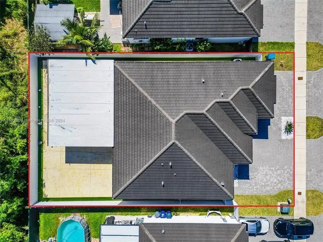 21545 SW 125th Psge, Miami FL 33177