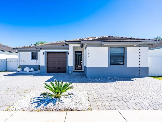 21545 SW 125th Psge, Miami FL 33177