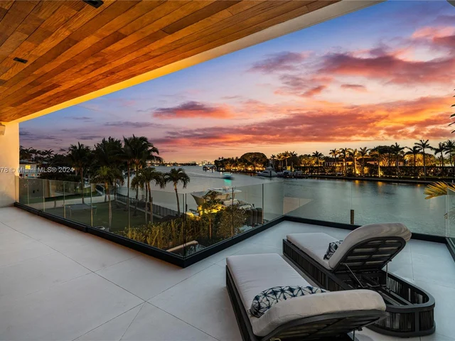 9056 Bay Drive, Surfside FL 33154