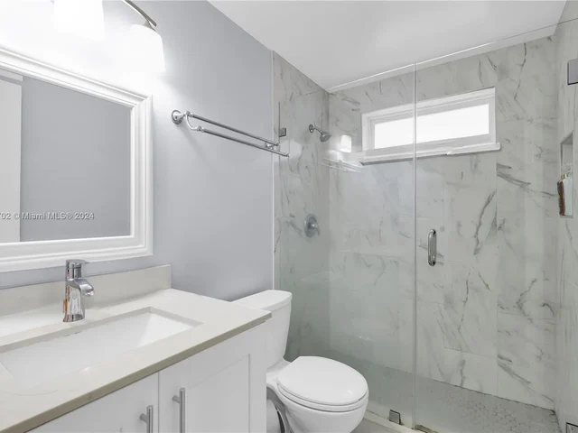 644 Meridian Ave # 2, Miami Beach FL 33139