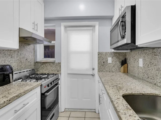 644 Meridian Ave # 2, Miami Beach FL 33139