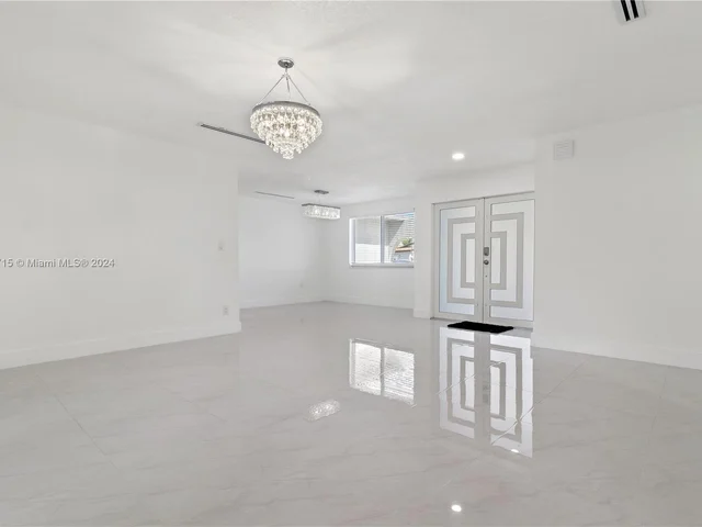 17330 SW 108th Ave, Miami FL 33157