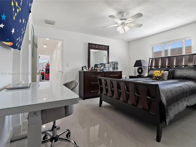 17330 SW 108th Ave, Miami FL 33157