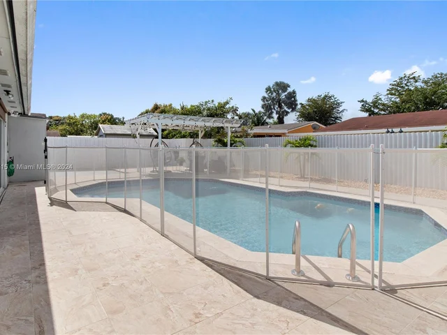 17330 SW 108th Ave, Miami FL 33157