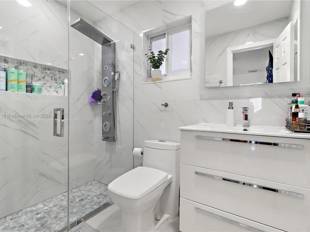 17330 SW 108th Ave, Miami FL 33157