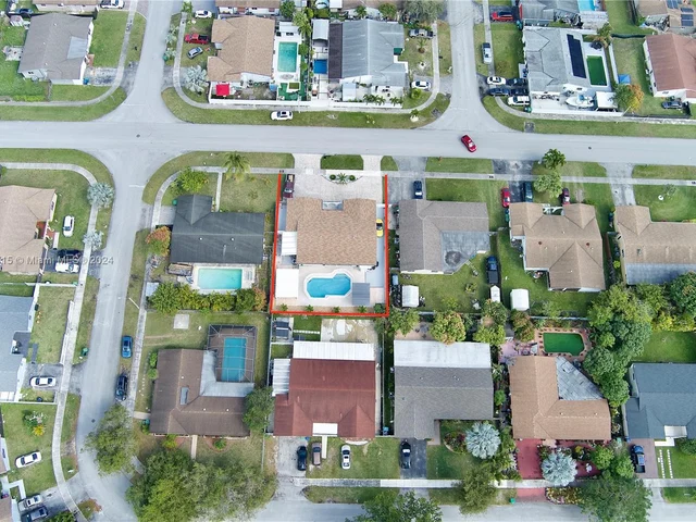 17330 SW 108th Ave, Miami FL 33157