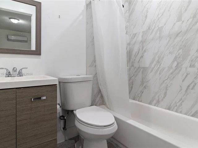 17330 SW 108th Ave, Miami FL 33157