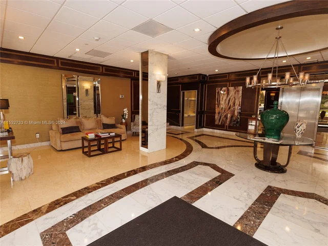 625 Biltmore Way # 203, Coral Gables FL 33134