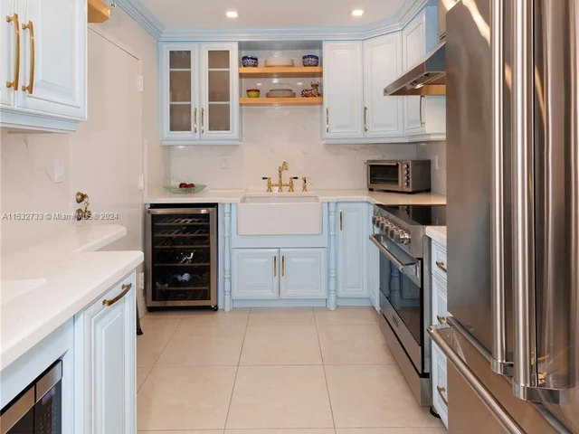 625 Biltmore Way # 203, Coral Gables FL 33134