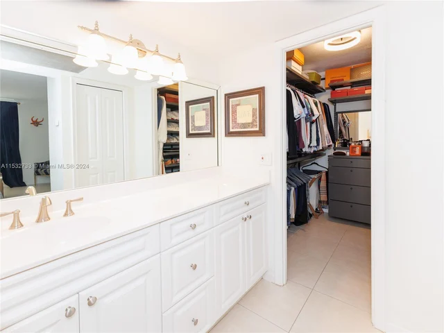 625 Biltmore Way # 203, Coral Gables FL 33134