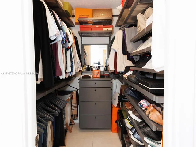 625 Biltmore Way # 203, Coral Gables FL 33134