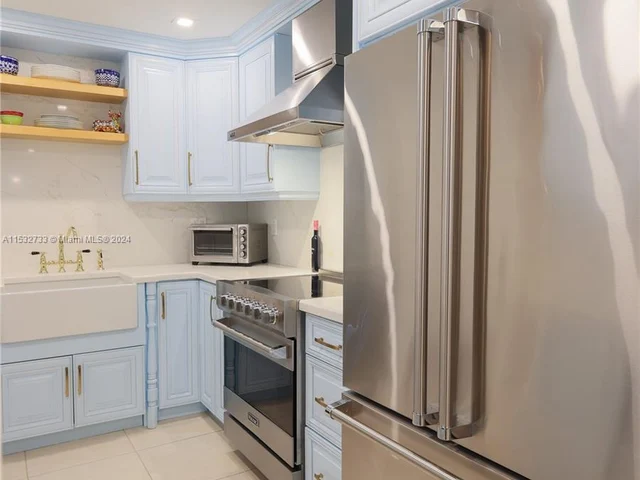 625 Biltmore Way # 203, Coral Gables FL 33134