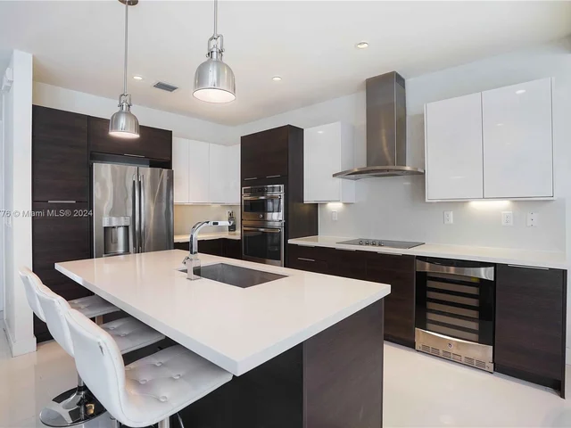 10418 NW 63rd Ter # 10418, Doral FL 33178