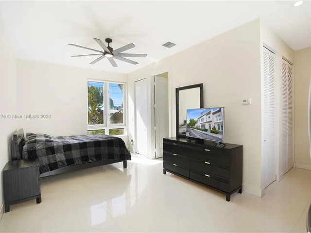 10418 NW 63rd Ter # 10418, Doral FL 33178