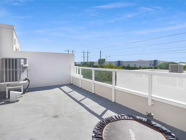 10418 NW 63rd Ter # 10418, Doral FL 33178