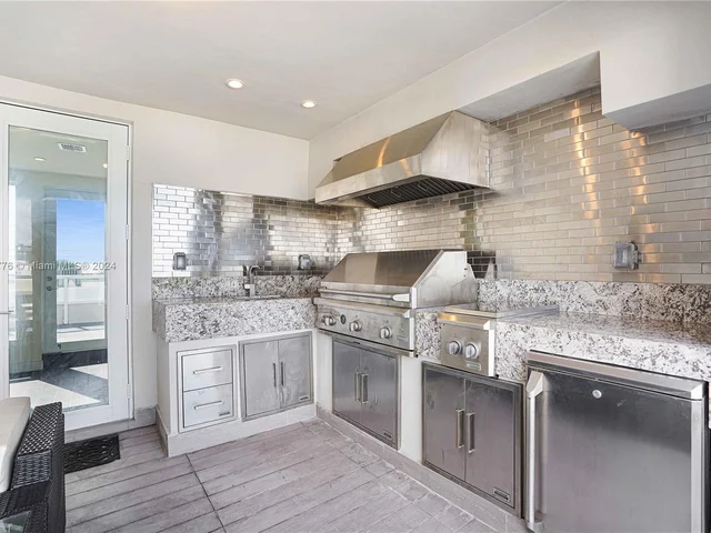 10418 NW 63rd Ter # 10418, Doral FL 33178