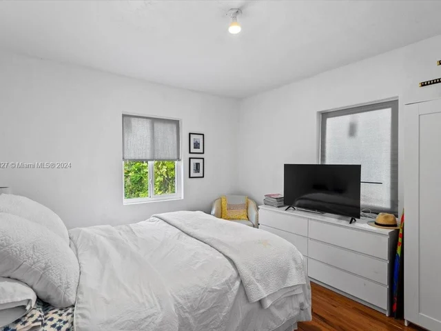 9508 Abbott Ave, Surfside FL 33154