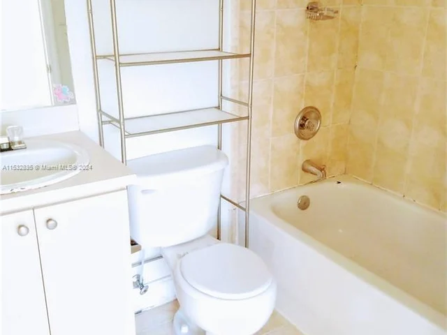 7989 NW 8th St # 108D, Miami FL 33126