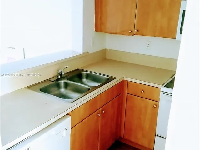 7989 NW 8th St # 108D, Miami FL 33126