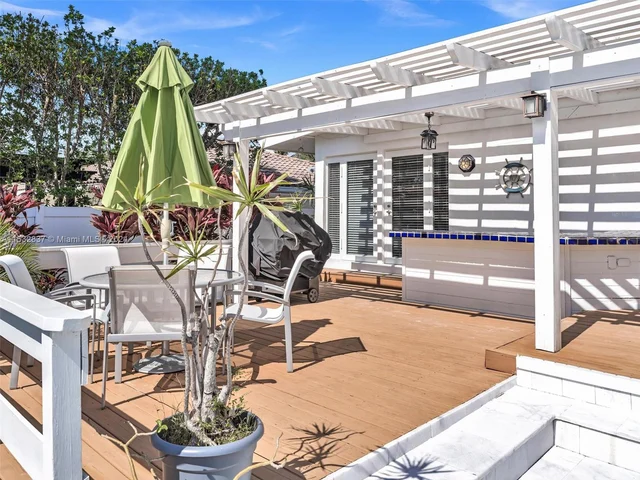 2642 Marion Dr, Fort Lauderdale FL 33316