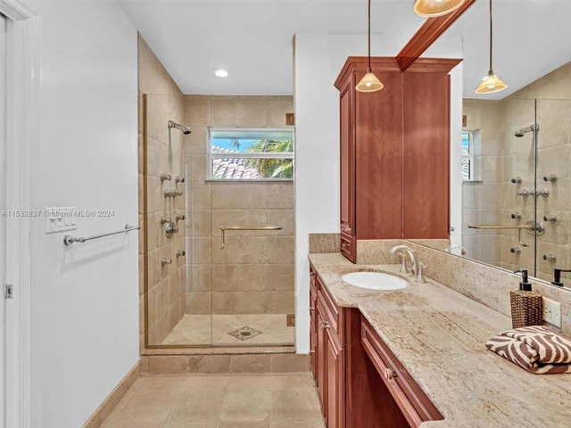 2642 Marion Dr, Fort Lauderdale FL 33316