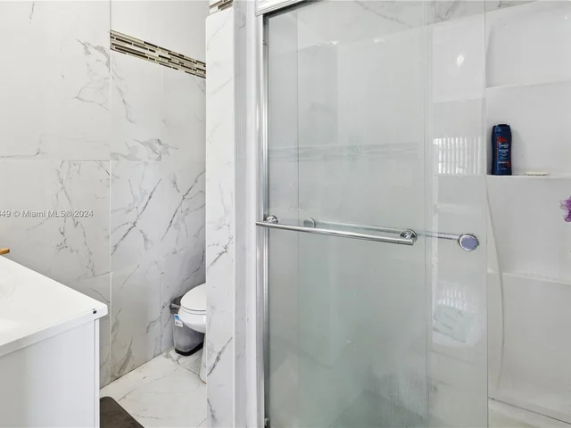 1110 NE 205th Ter, Miami FL 33179