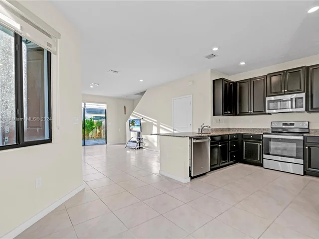 23274 SW 110th Ave, Homestead FL 33032