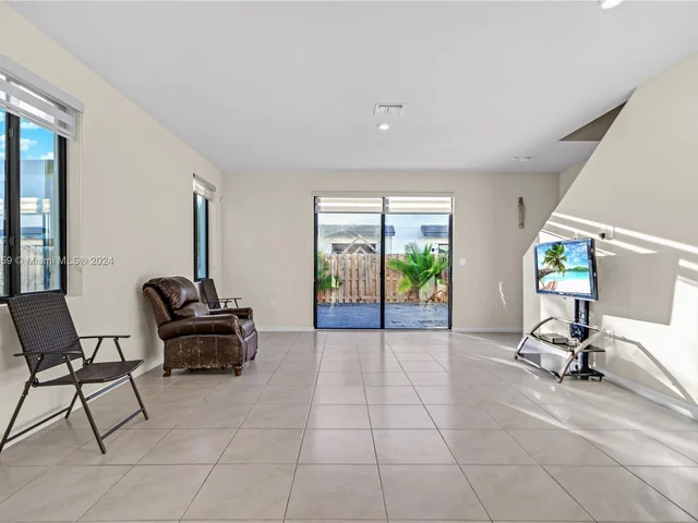 23274 SW 110th Ave, Homestead FL 33032