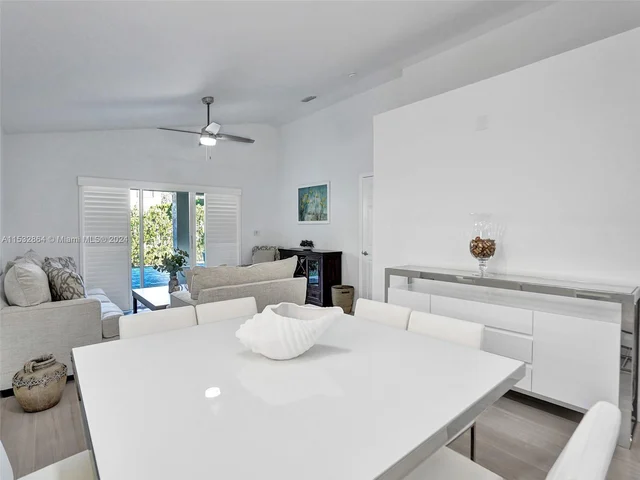 1287 NW 170th Ter, Pembroke Pines FL 33028