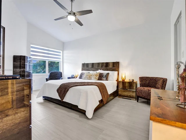 1287 NW 170th Ter, Pembroke Pines FL 33028