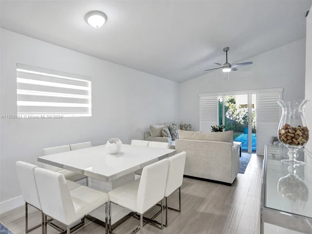 1287 NW 170th Ter, Pembroke Pines FL 33028