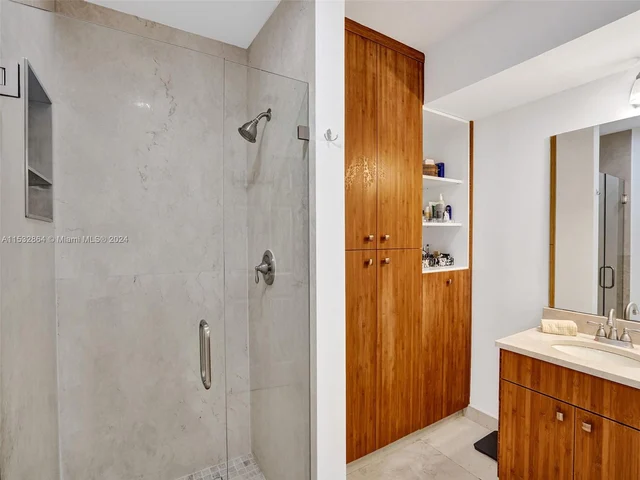 1287 NW 170th Ter, Pembroke Pines FL 33028