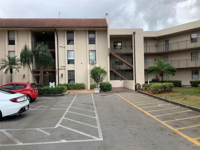 6451 N University Dr # 216, Tamarac FL 33321