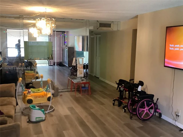 6451 N University Dr # 216, Tamarac FL 33321