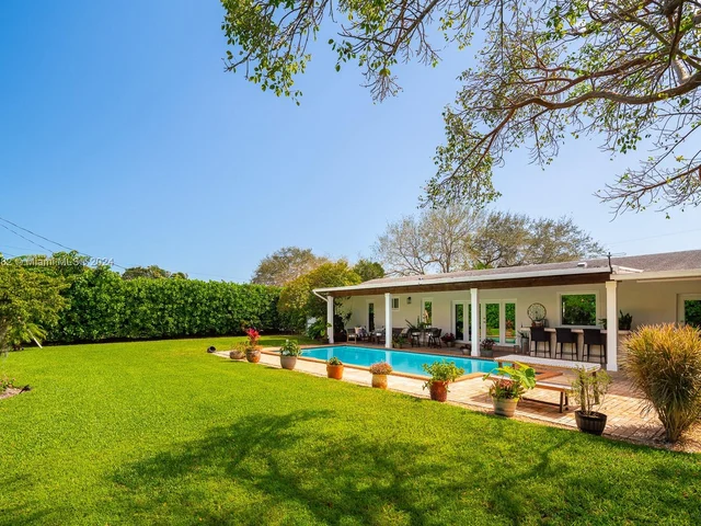 7485 SW 159th Ter, Palmetto Bay FL 33157