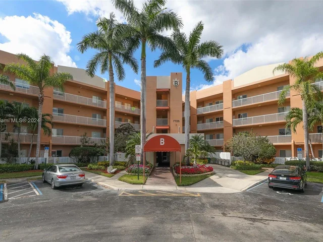 7725 Yardley Dr # 207, Tamarac FL 33321