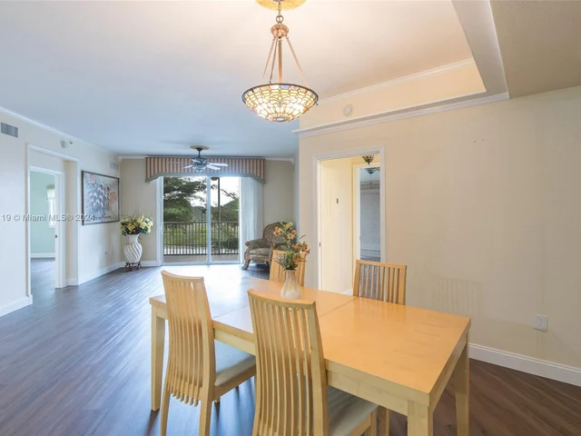 7725 Yardley Dr # 207, Tamarac FL 33321