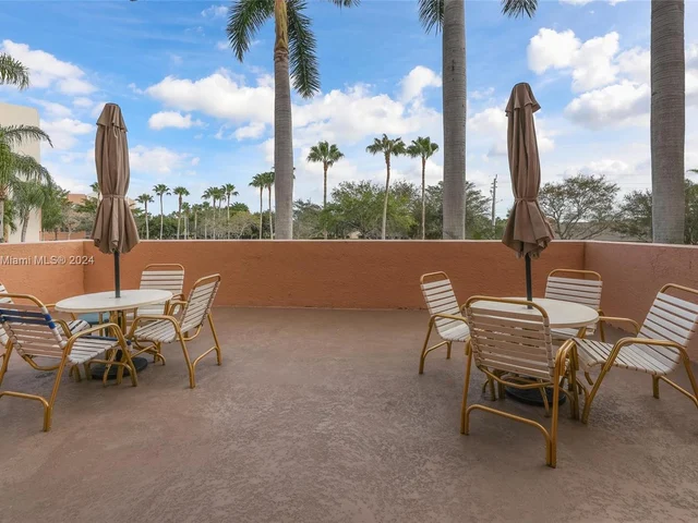 7725 Yardley Dr # 207, Tamarac FL 33321