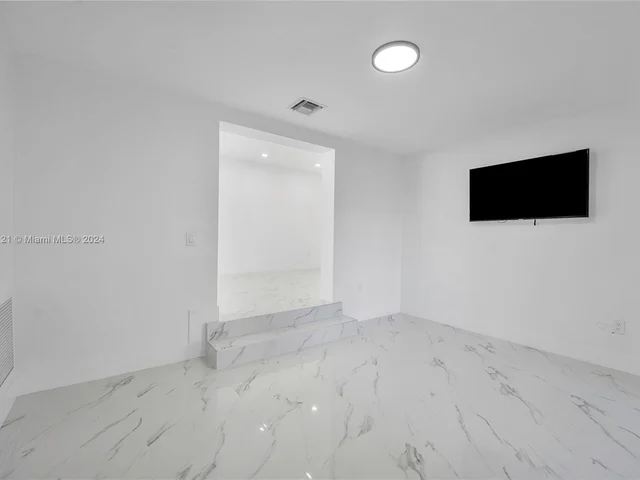 720 SW 60th Ave, Miami FL 33144