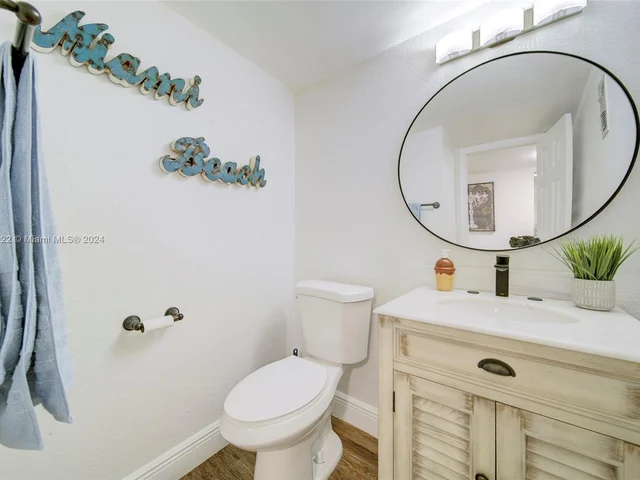 6900 Bay Dr # 4F, Miami Beach FL 33141