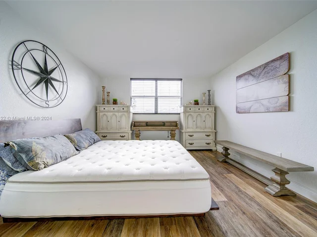 6900 Bay Dr # 4F, Miami Beach FL 33141