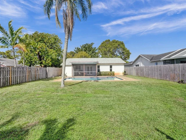 10800 NW 21st St, Sunrise FL 33322