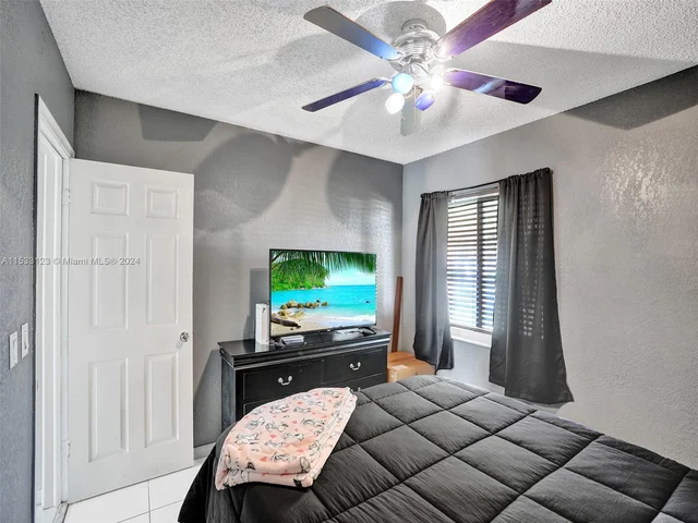 10800 NW 21st St, Sunrise FL 33322