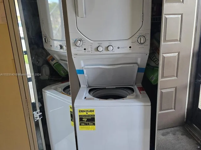 5590 Lakeside Dr # 102, Margate FL 33063