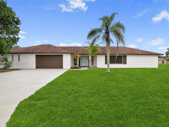 17020 SW 274th St, Homestead FL 33031