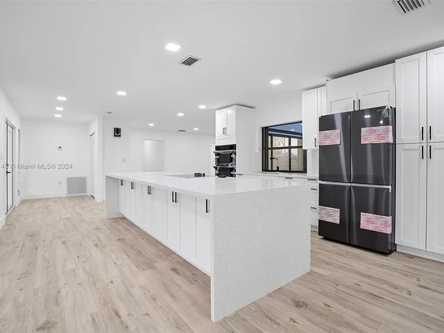 17020 SW 274th St, Homestead FL 33031