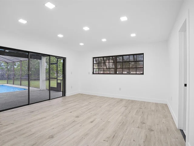 17020 SW 274th St, Homestead FL 33031