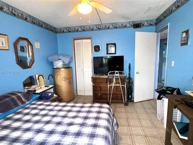 160 NE 203rd Ter # 18, Miami Gardens FL 33179