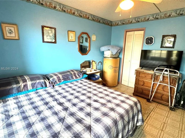 160 NE 203rd Ter # 18, Miami Gardens FL 33179