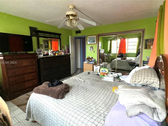 160 NE 203rd Ter # 18, Miami Gardens FL 33179